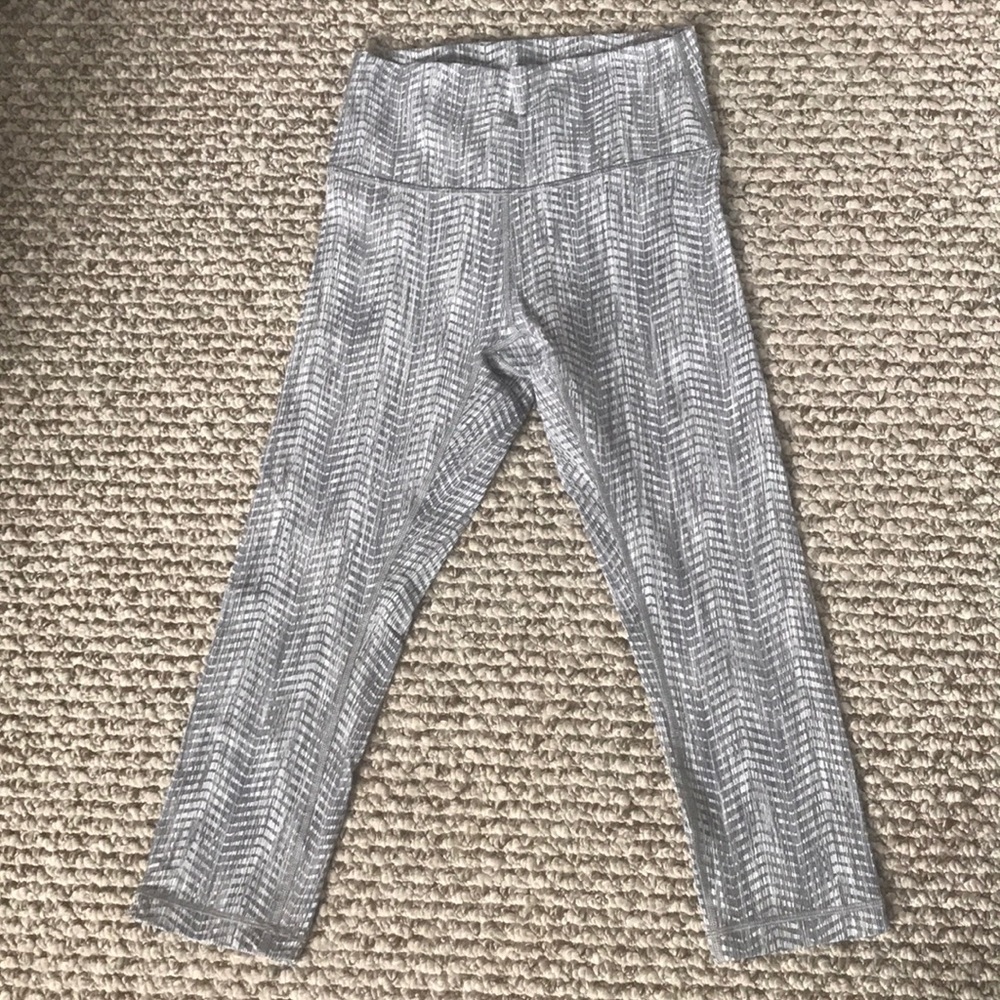 Lululemon Wunder Under Leggings Size 8